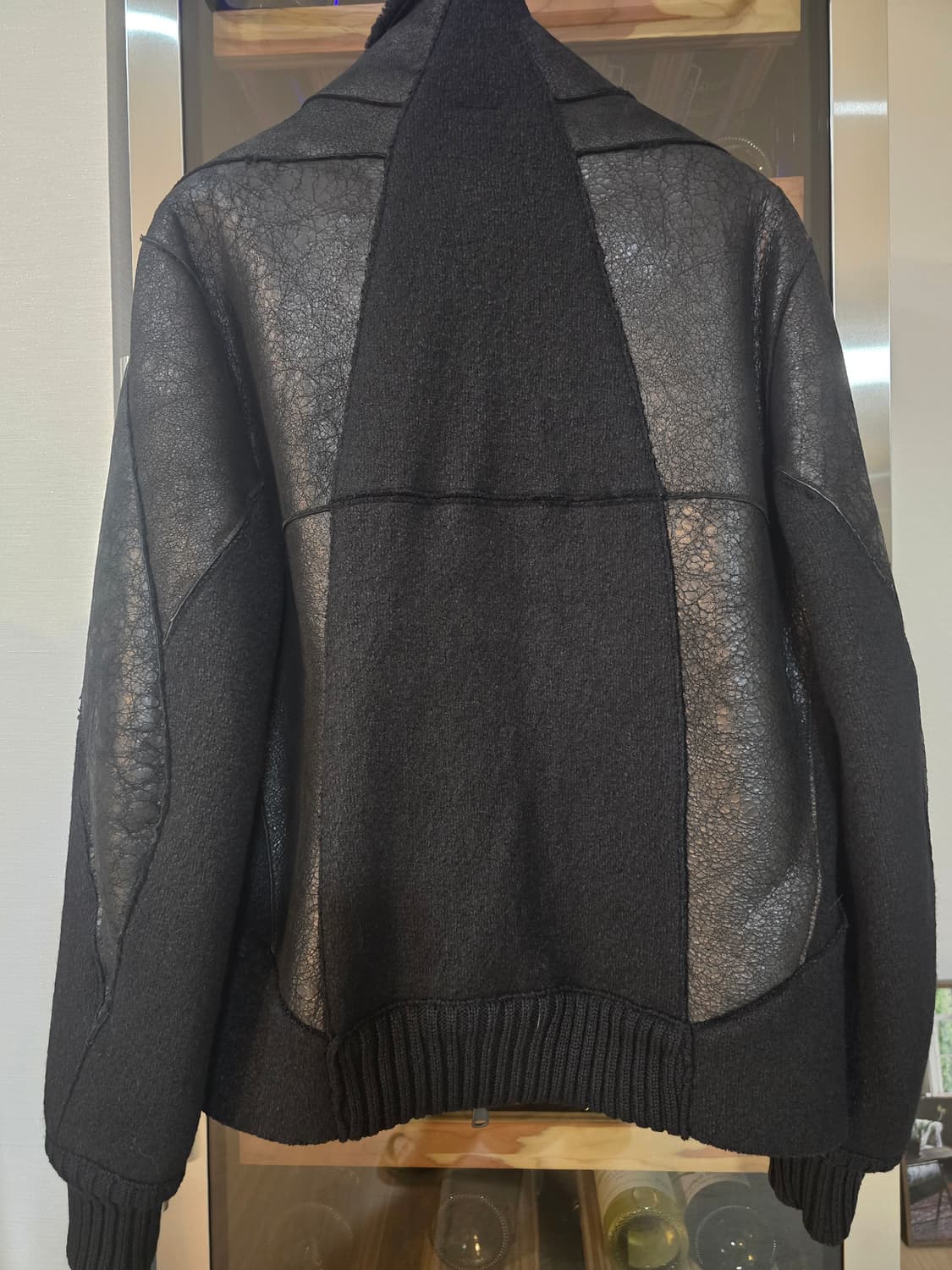 트랜짓 Transit 무스탕 가죽자켓 L사이즈입니다. 상품이미지9