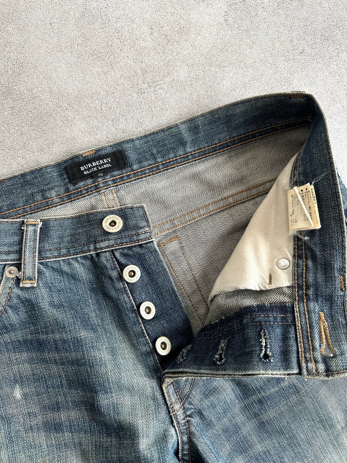 버버리 블랙라벨 워싱 데님팬츠 상품이미지6