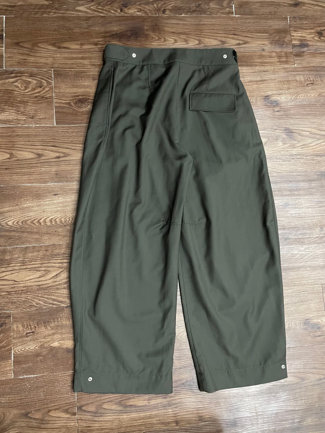 COS 울 배럴 레그 유틸리티 트라우저 카키 us12 상품이미지10