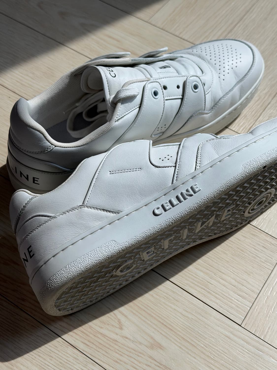셀린느 화이트 레더 스니커즈 상품이미지5