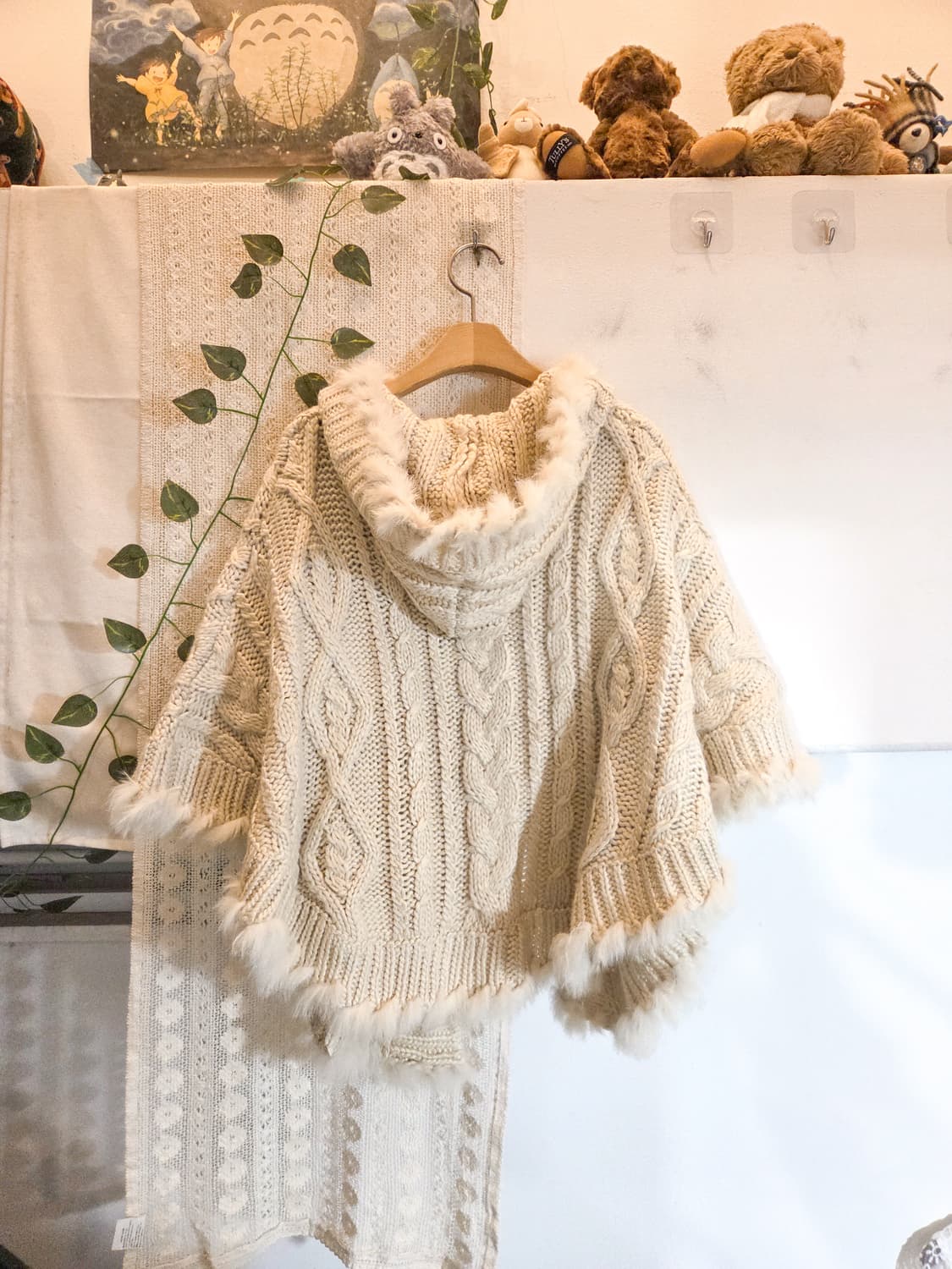 Earth music 퍼 트리밍 케이프 가디건 상품이미지4