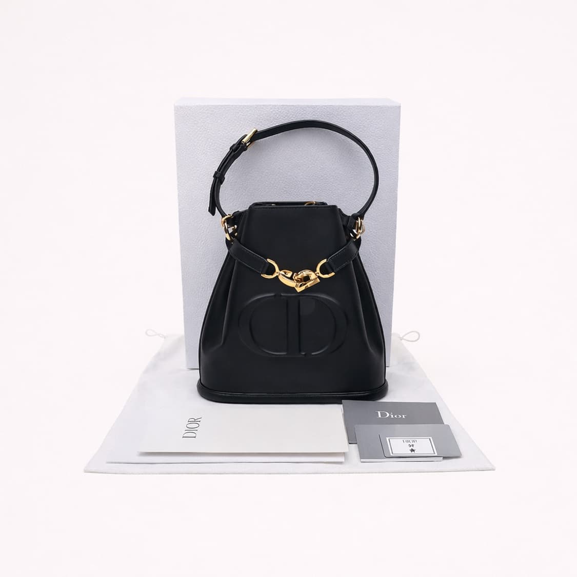 [S급] 디올 쎄 디올 버킷백 미디움 판매합니다!!! 상품이미지1