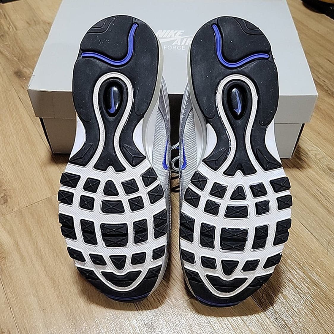 나이키 270 에어맥스97 페르시안 바이올렛 상품이미지6