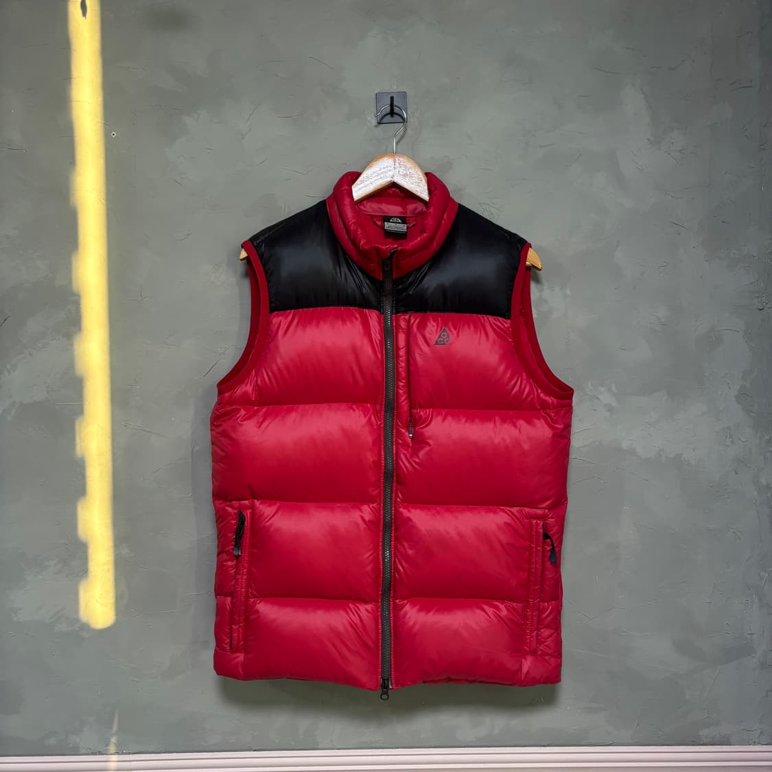 나이키 acg 패딩 조끼 상품이미지1