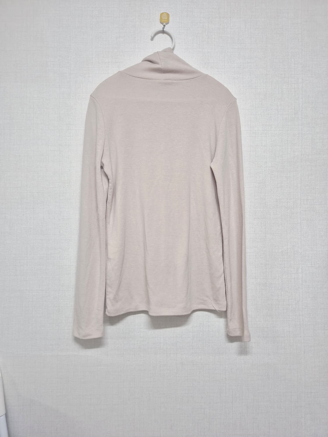 아이보리 목폴라티셔츠 상품이미지2