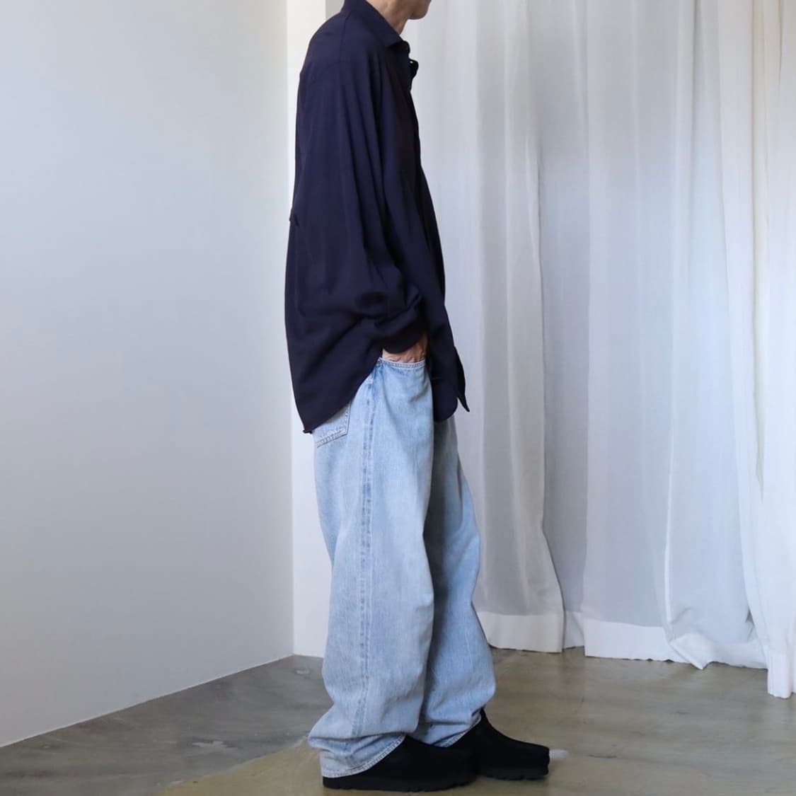 [2]코모리 24SS 네이비 코튼 저지 셔츠 상품이미지2