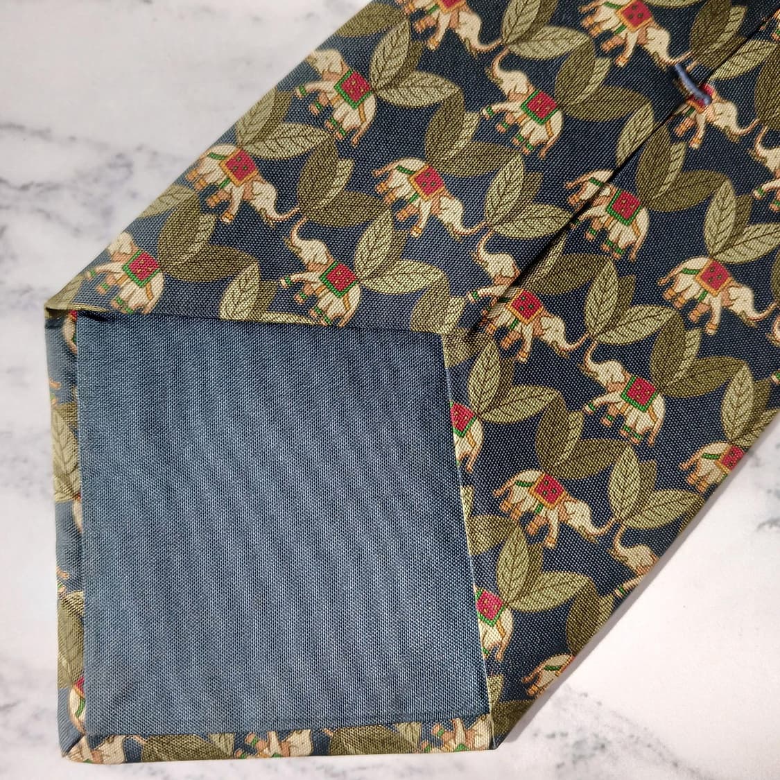 짐톰슨 실크 블루 코끼리 패턴 넥타이 9.5cm A+등급 E888
 상품이미지9