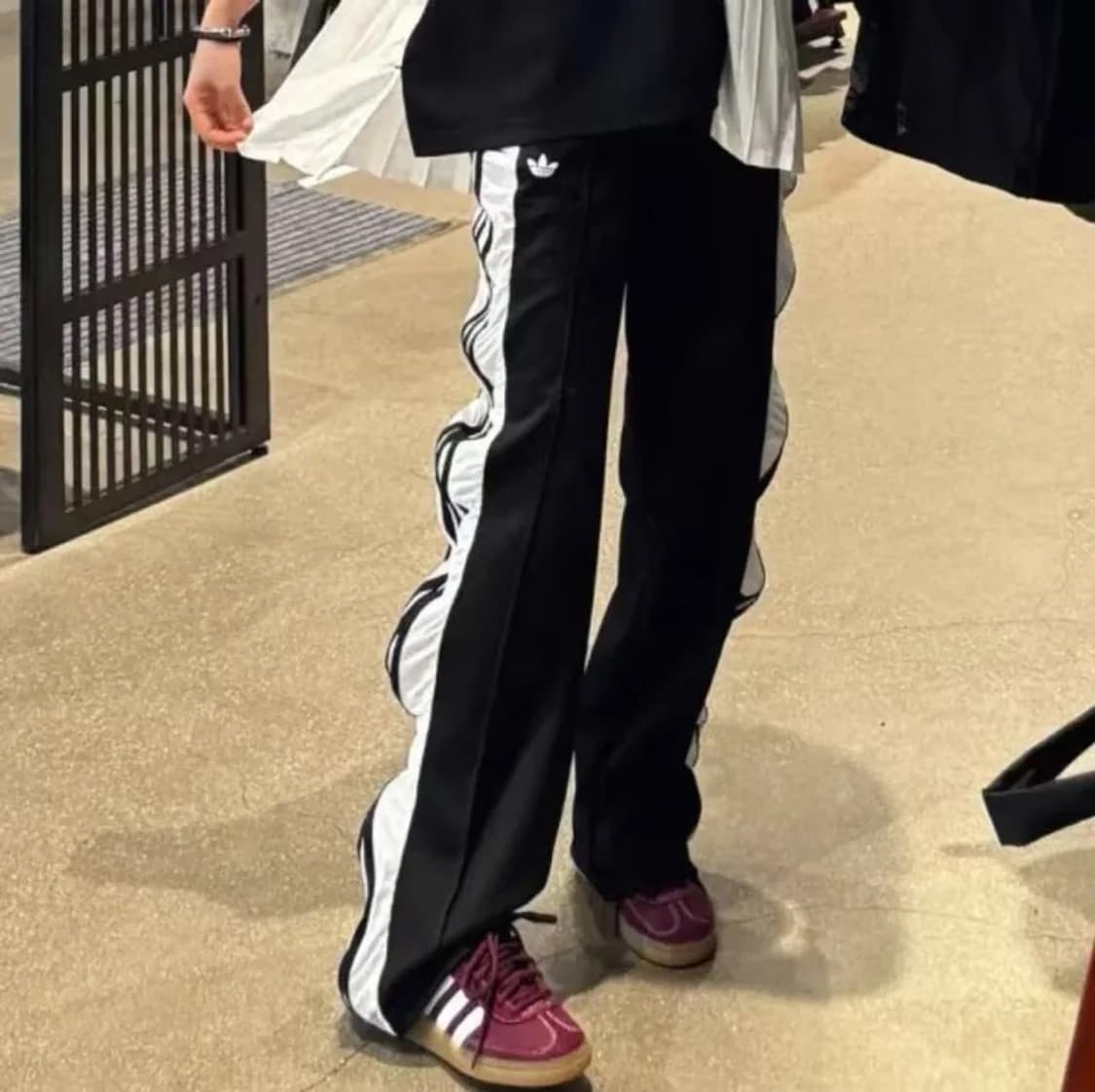 아디다스 오리지널스 R3CD 프릴 팬츠 M 상품이미지9