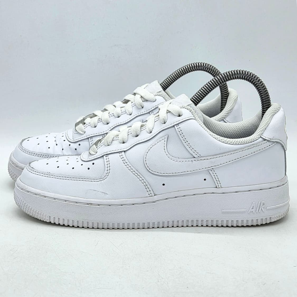 나이키 에어포스 1 '07 로우 화이트 (240) 상품이미지1