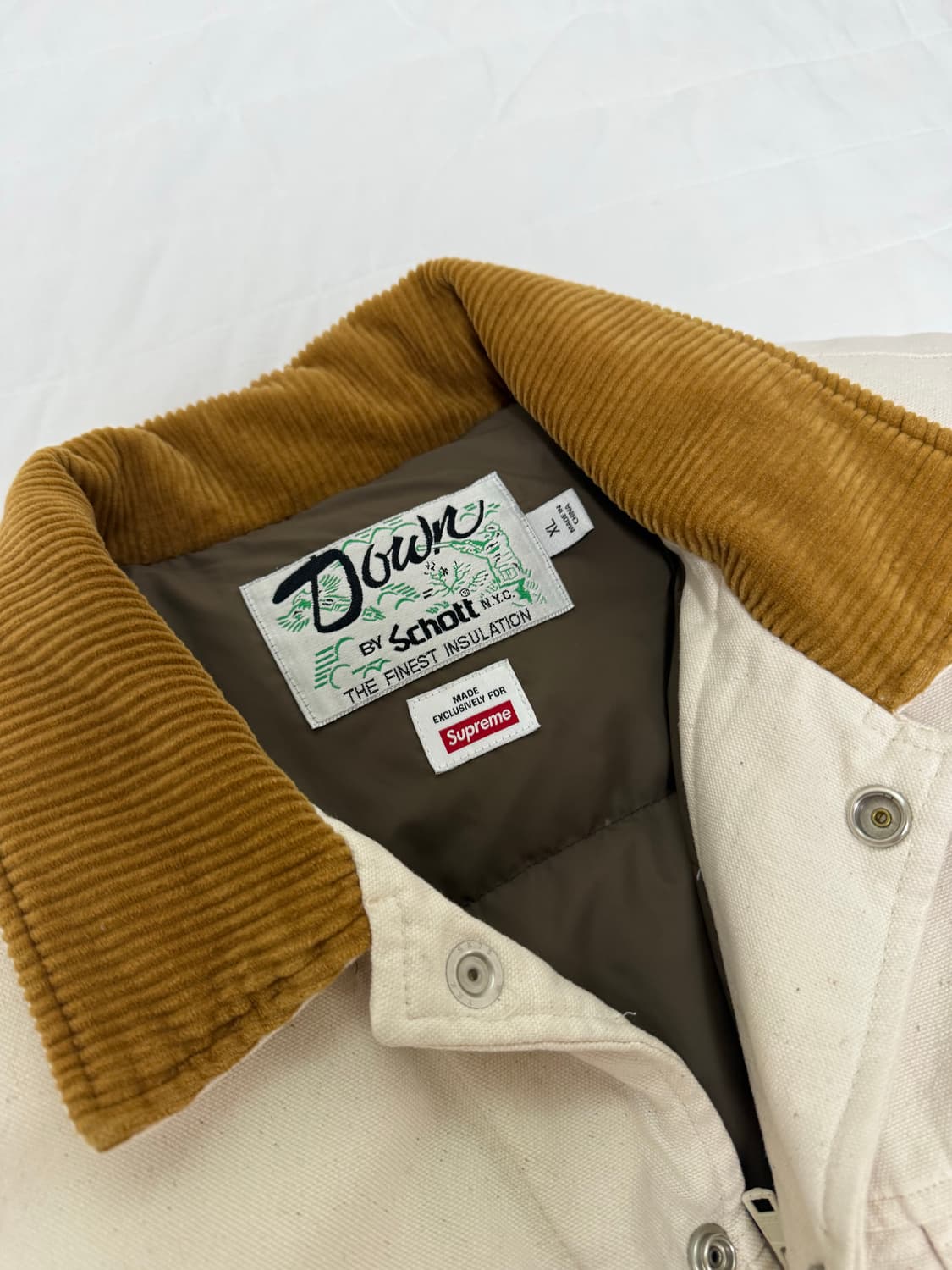 슈프림 x 쇼트 캔버스 다운 트러커 자켓 내츄럴 - 22FW 상품이미지6