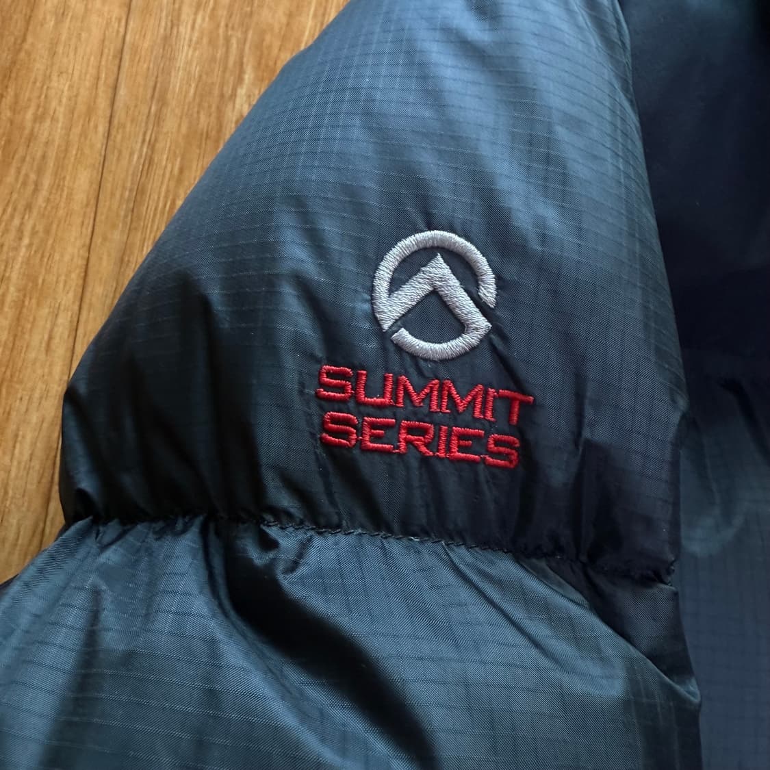 노스페이스 써밋 700 눕시 패딩 상품이미지4