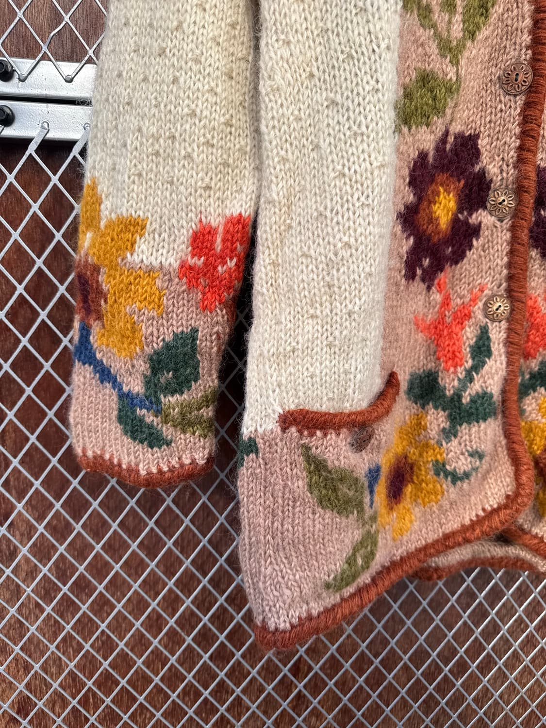 newari 뉴와리 빈티지 플라워패턴 핸디니트 울 가디건 M 상품이미지4