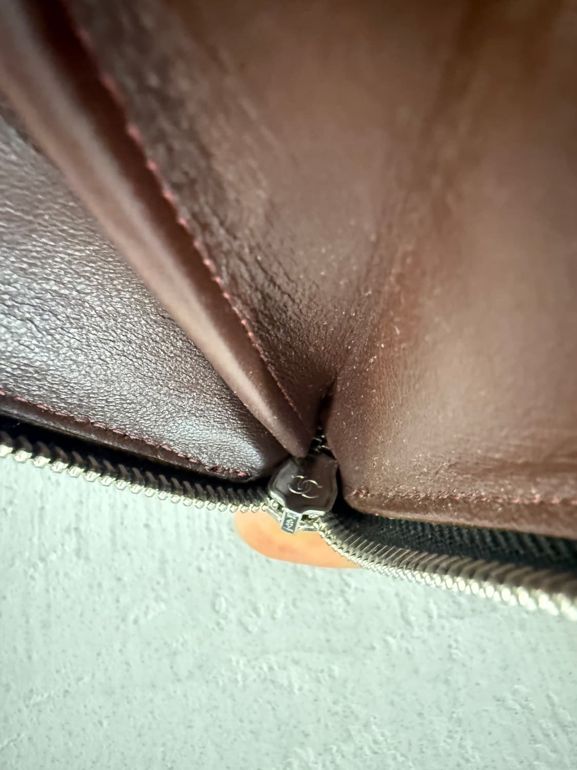 샤넬 정품 클래식 장지갑 지퍼 램스킨 은장 상품이미지9