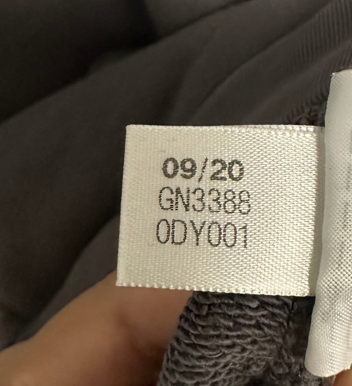 아디다스 에센셜 후디M 상품이미지2