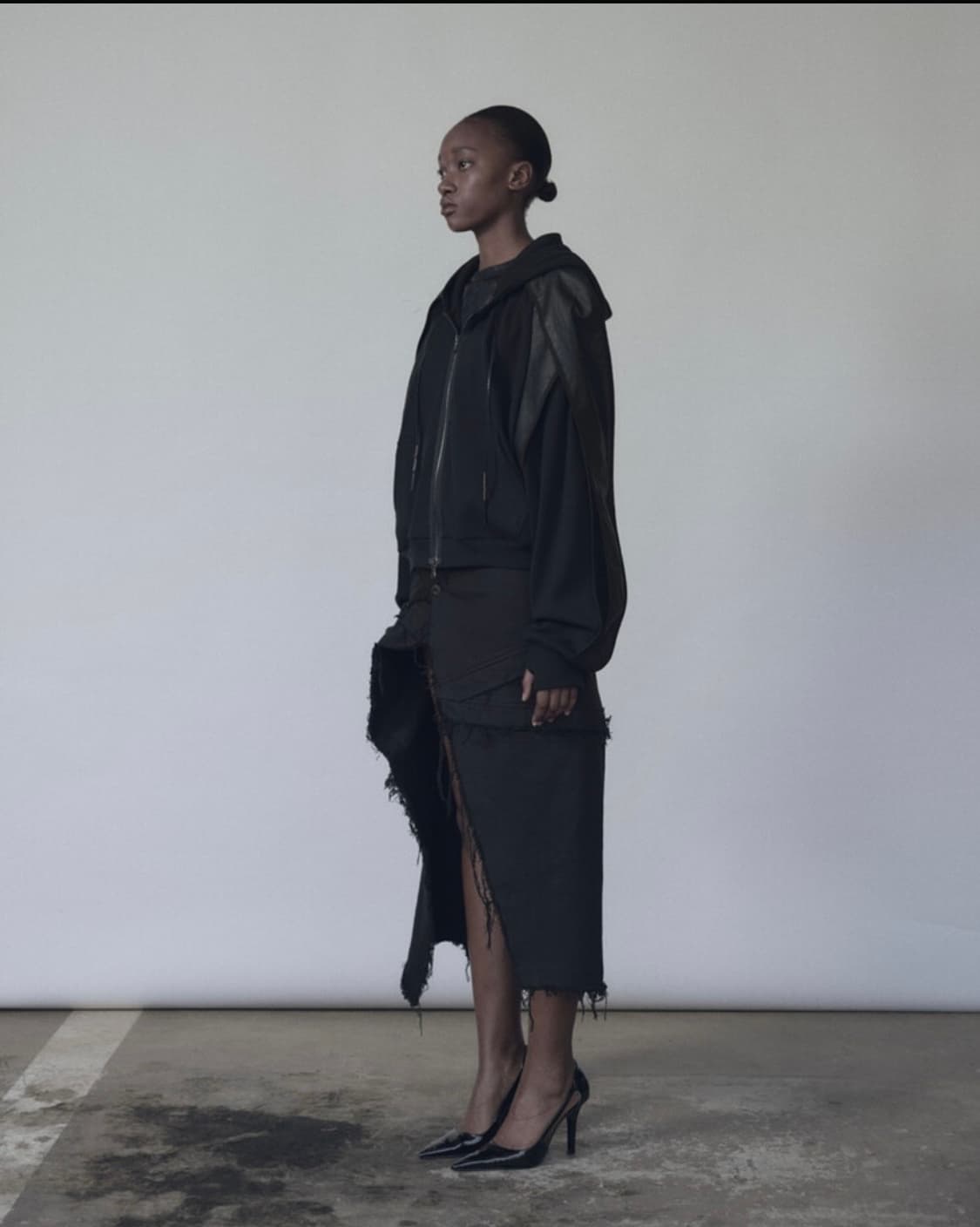 카르넷아카이브 HORSESHOE CRAB ZIP-UP HOODIE 상품이미지2