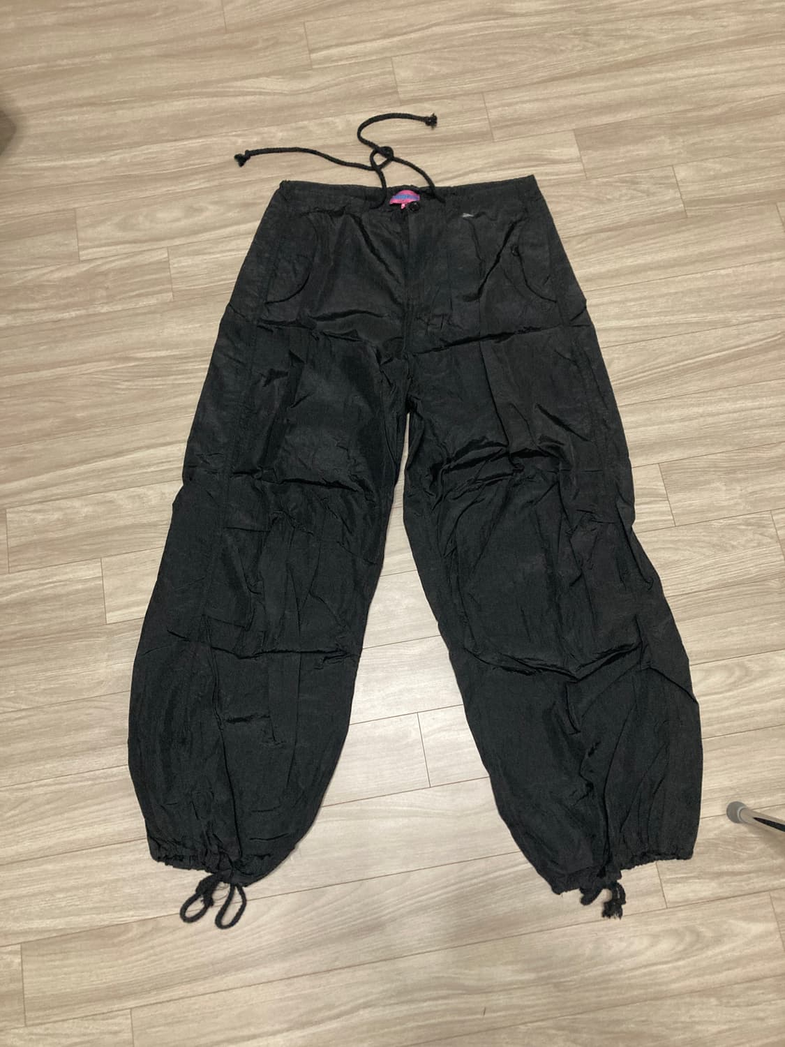 edikted 파라슈트 나일론 팬츠 상품이미지4