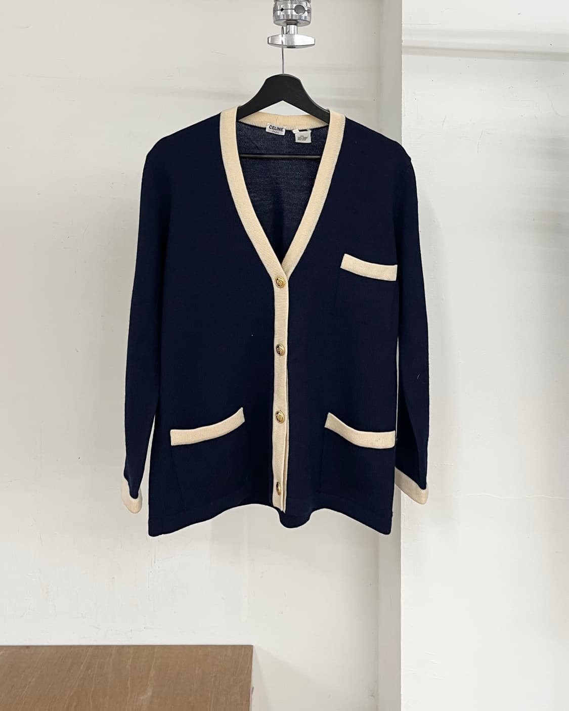 셀린느 네이비 포켓 골드버튼 니트 가디건 상품이미지1