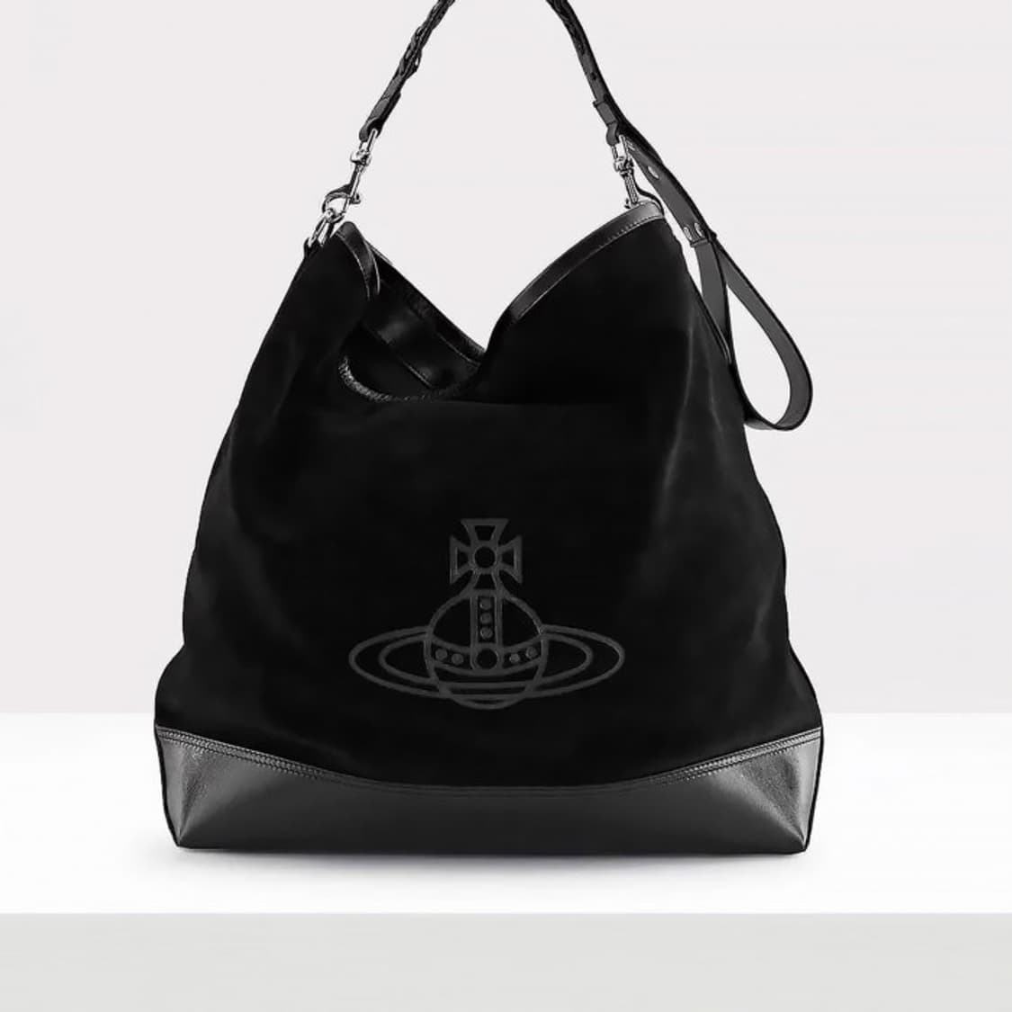 비비안웨스트우드 낸시 호보백 블랙 상품이미지1