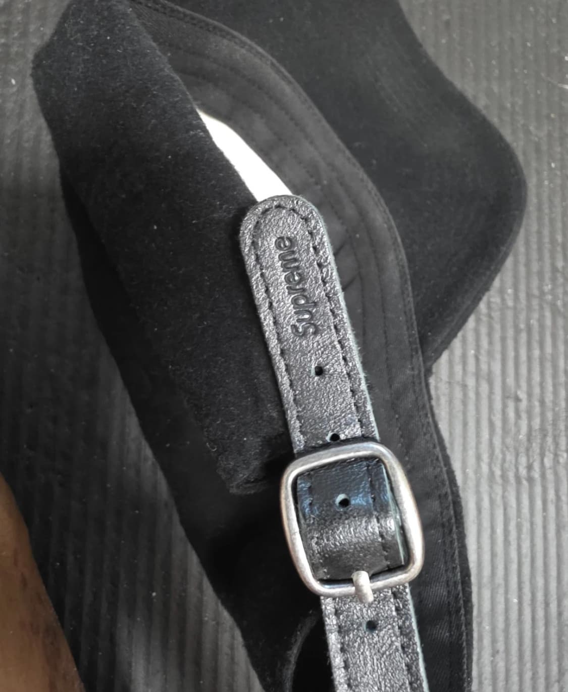 슈프림 워시드 플란넬 6-패널 캡 블랙 - 23FW 상품이미지4