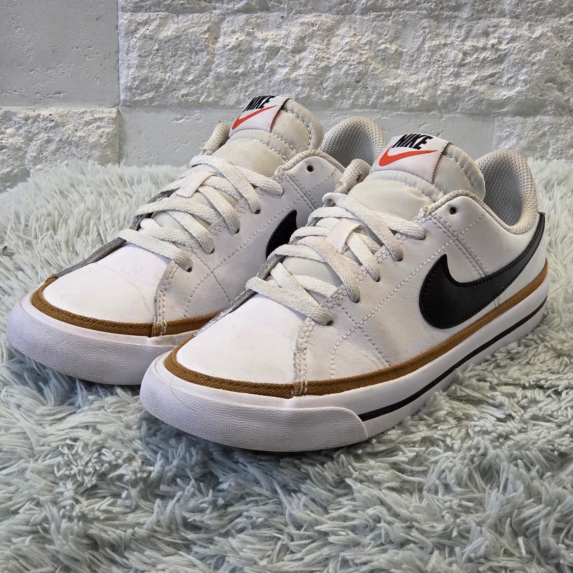 6a-9:나이키 코트 레거시 GS 화이트 블랙 23.5cm 상품이미지1