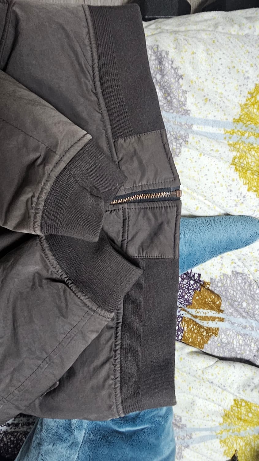 CP컴퍼니 봄버 105사이즈 판매합니다. 상품이미지6