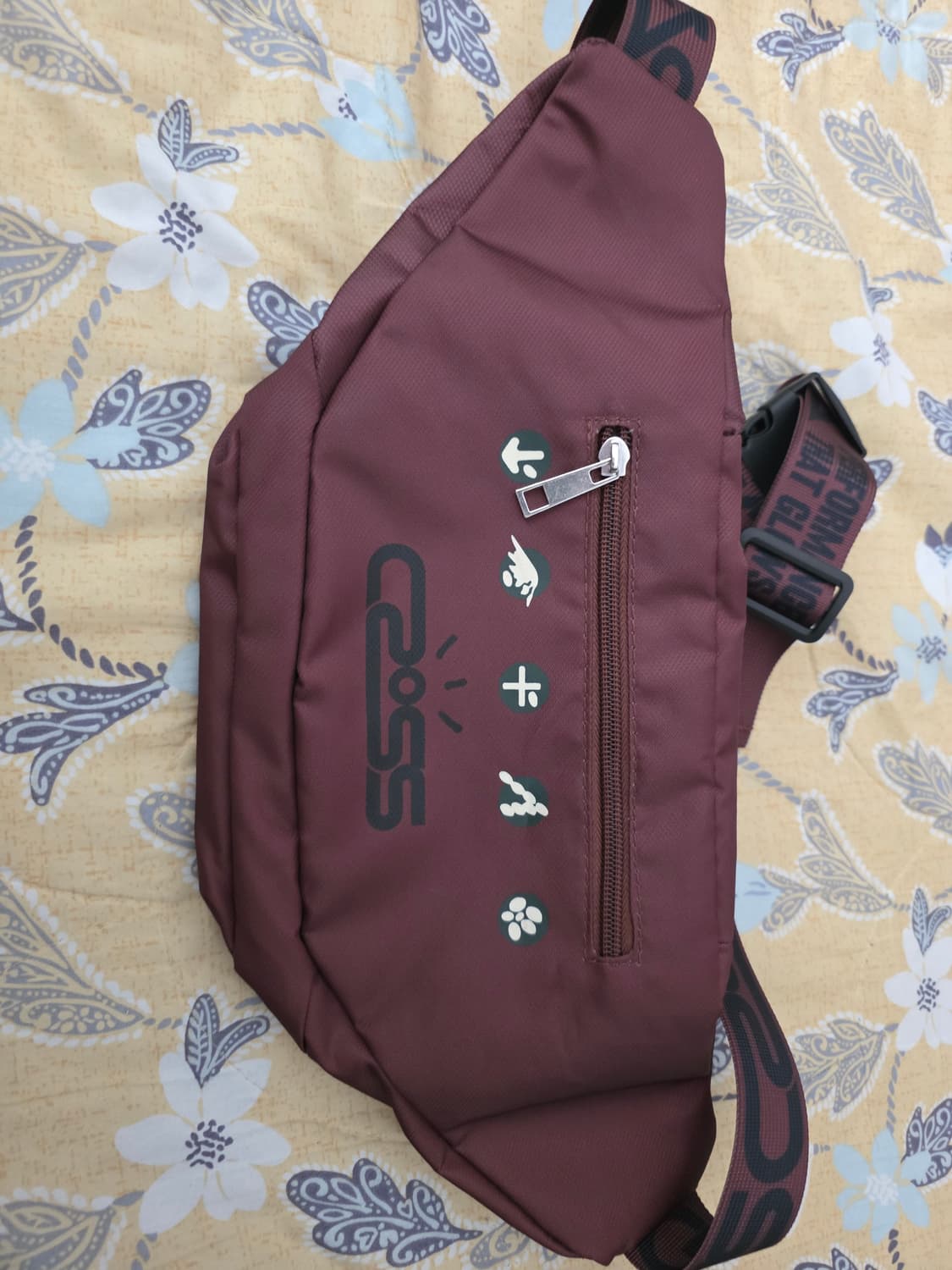 새상품 트래비스 스캇 캑터스잭 크로스백 웨이스트백 상품이미지2