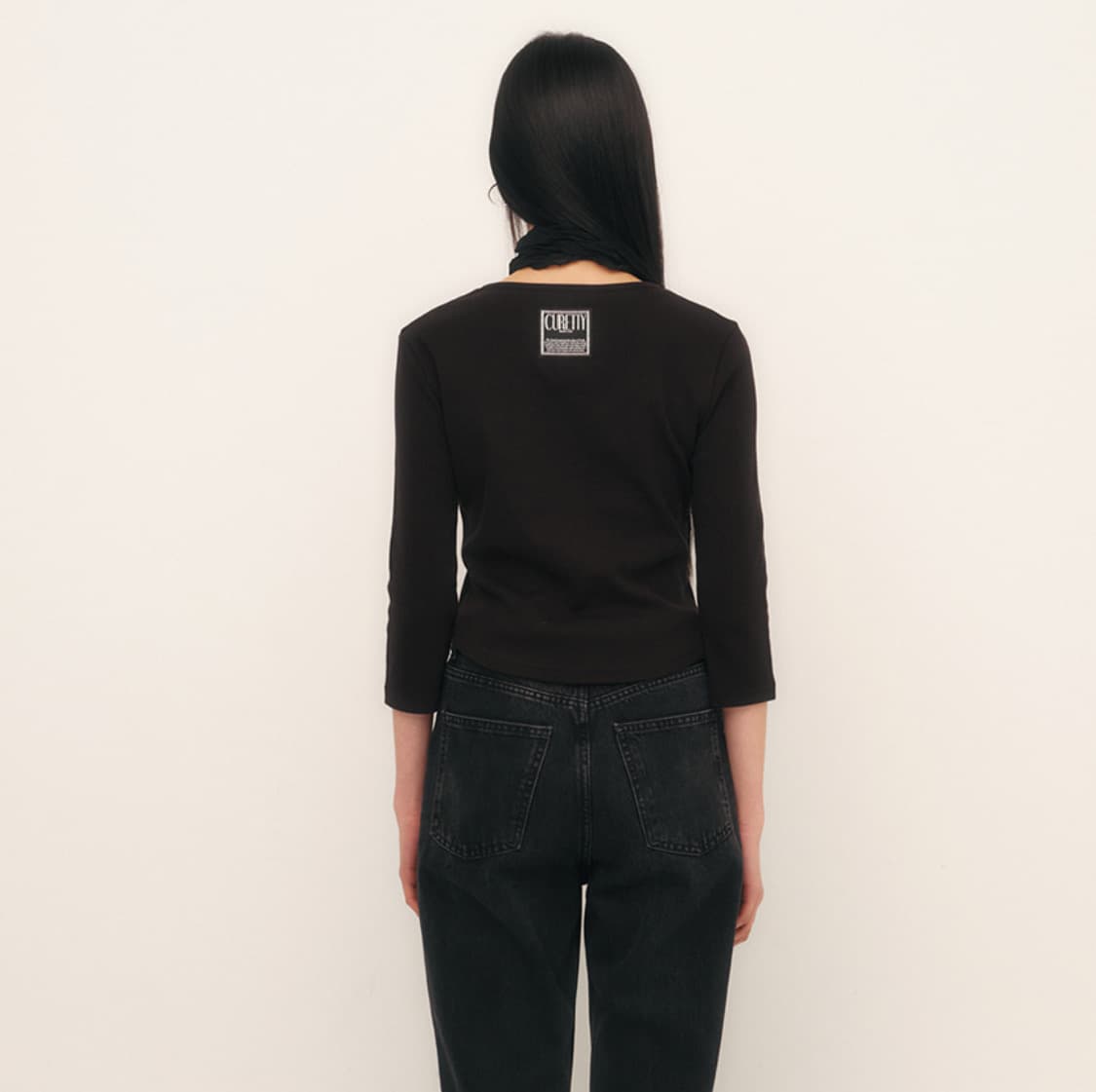 C 90S LINE V-NECK T-SHIRT_BLACK 상품이미지1