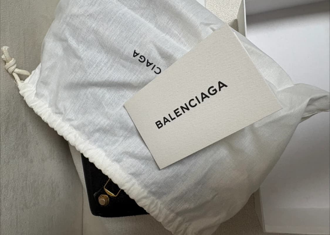 발렌시아가 지갑 (급합니다) 상품이미지3