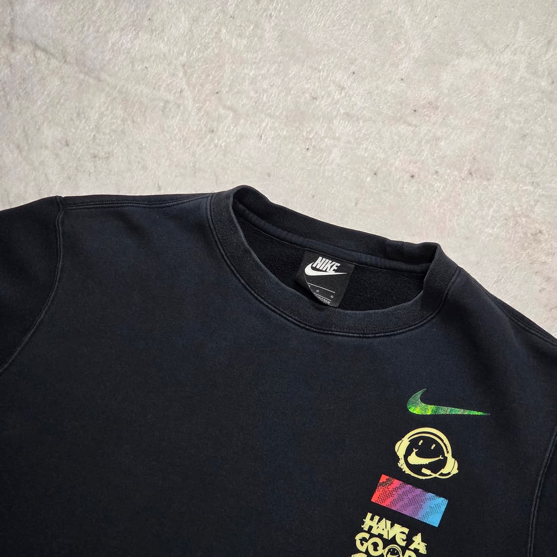 나이키 스마일 프린팅 약기모 블랙 맨투맨 상품이미지2