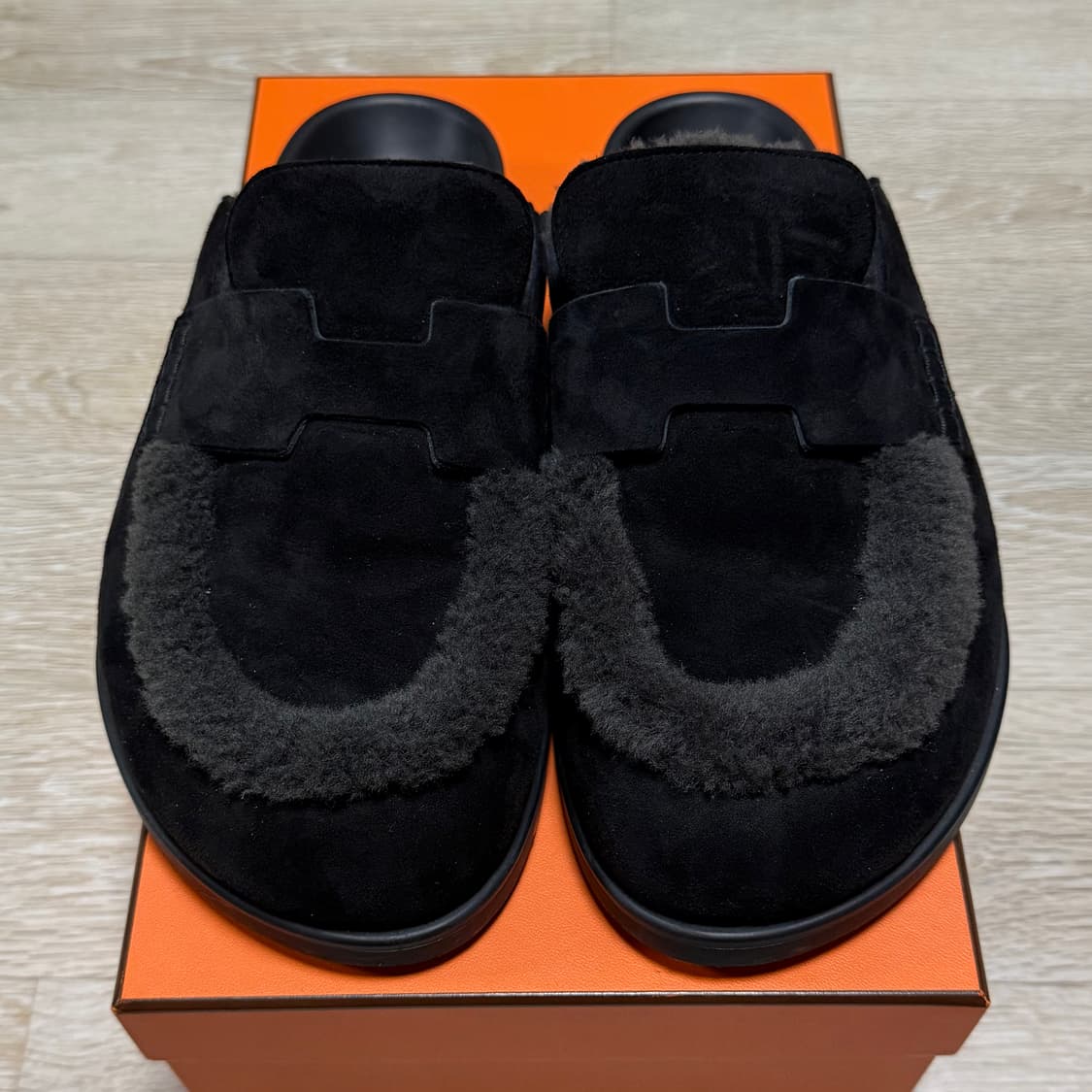 [S+급/42.5] 에르메스 시어링 고 뮬 스웨이드 블로퍼 상품이미지6