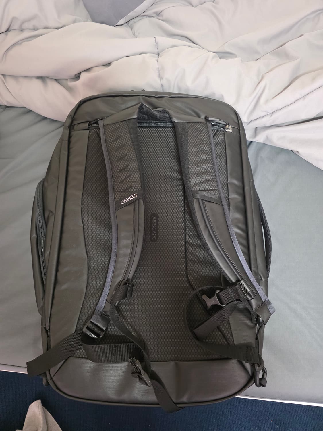 오스프리 트래블 팩 44L 블랙 상품이미지3