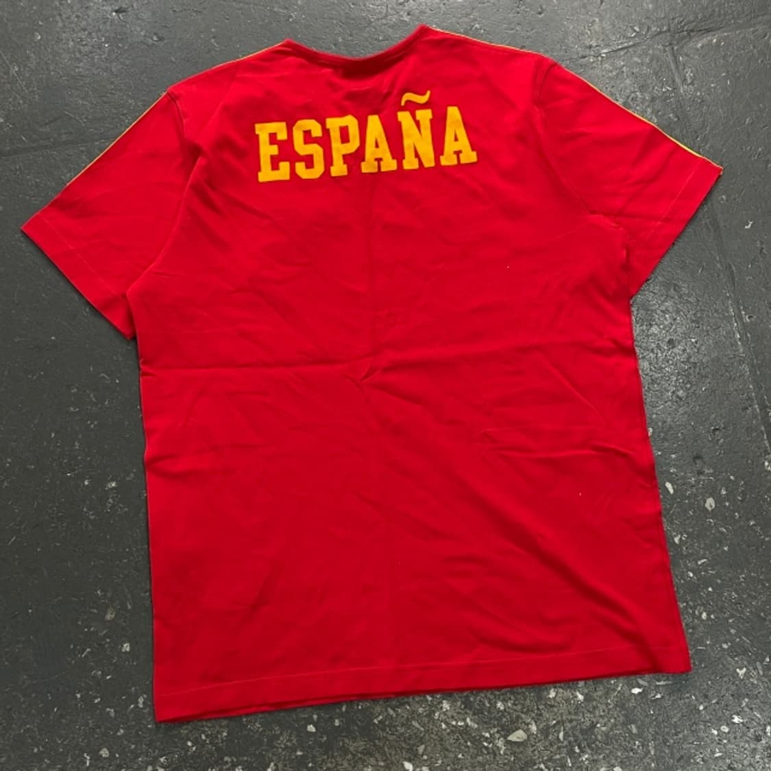 100 아디다스 스페인 국대 반팔티 상품이미지7