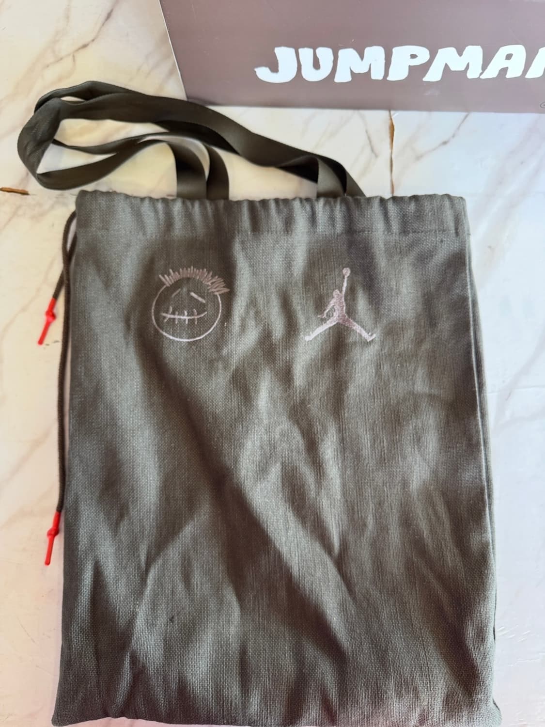 조던 X 트래비스 스캇 점프맨 잭 TR 세일 엔 다크 모카 (2024) 상품이미지7