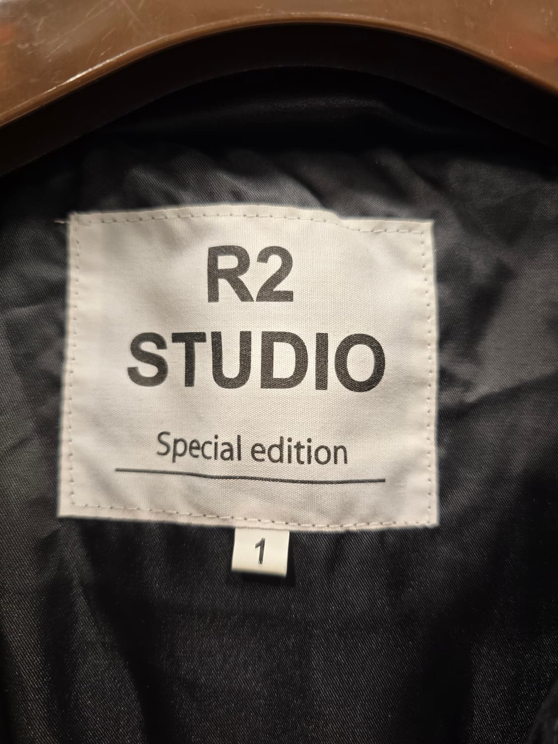 R2 스튜디오 레더 패딩 점퍼 블랙 100~105 상품이미지8