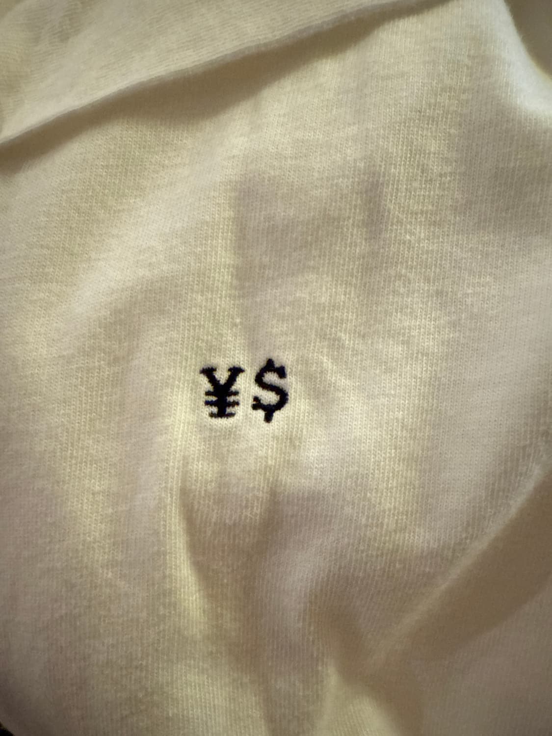 칸예 웨스트 타이달라싸인 벌처스 리스닝 파티 머천 이지 상품이미지6