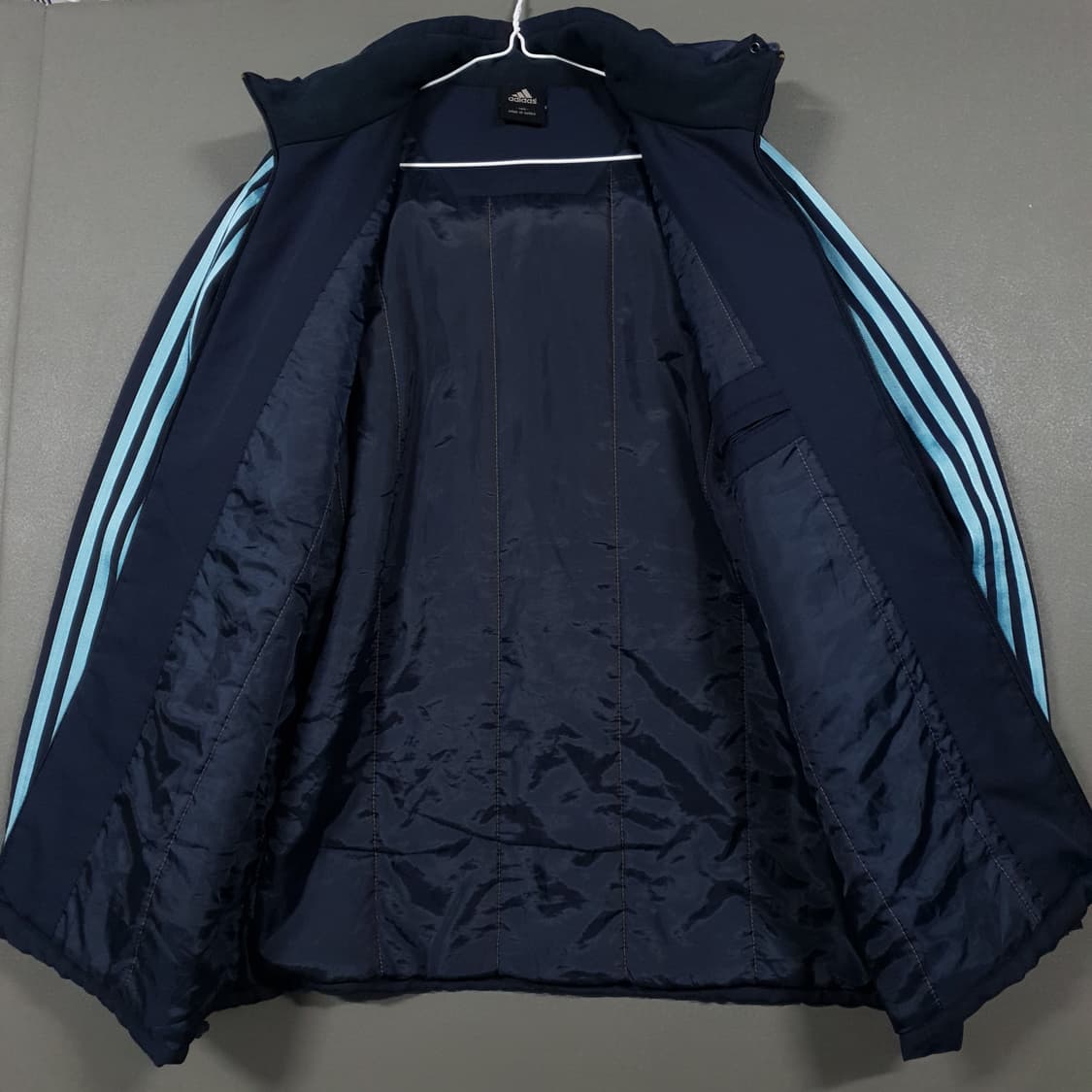 XL) 아디다스 올드스쿨 하늘색 누빔 삼선 네이비 패딩 수트 자켓 상품이미지6