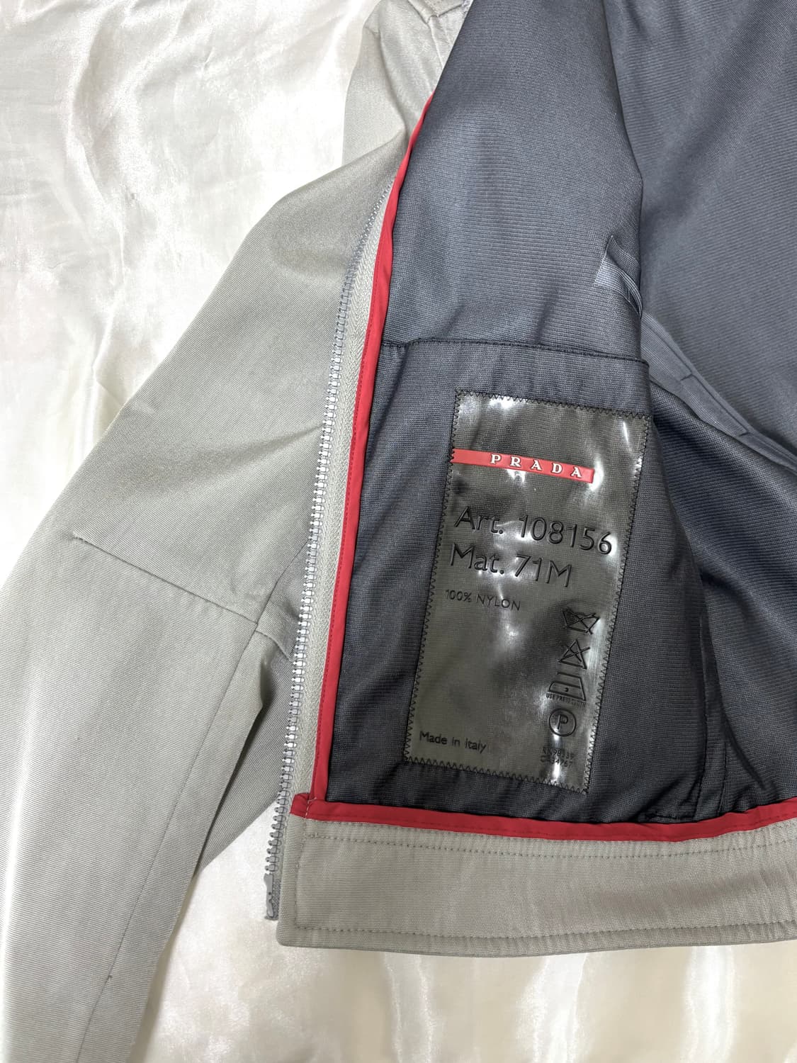 프라다 00s 봄버 자켓 상품이미지6