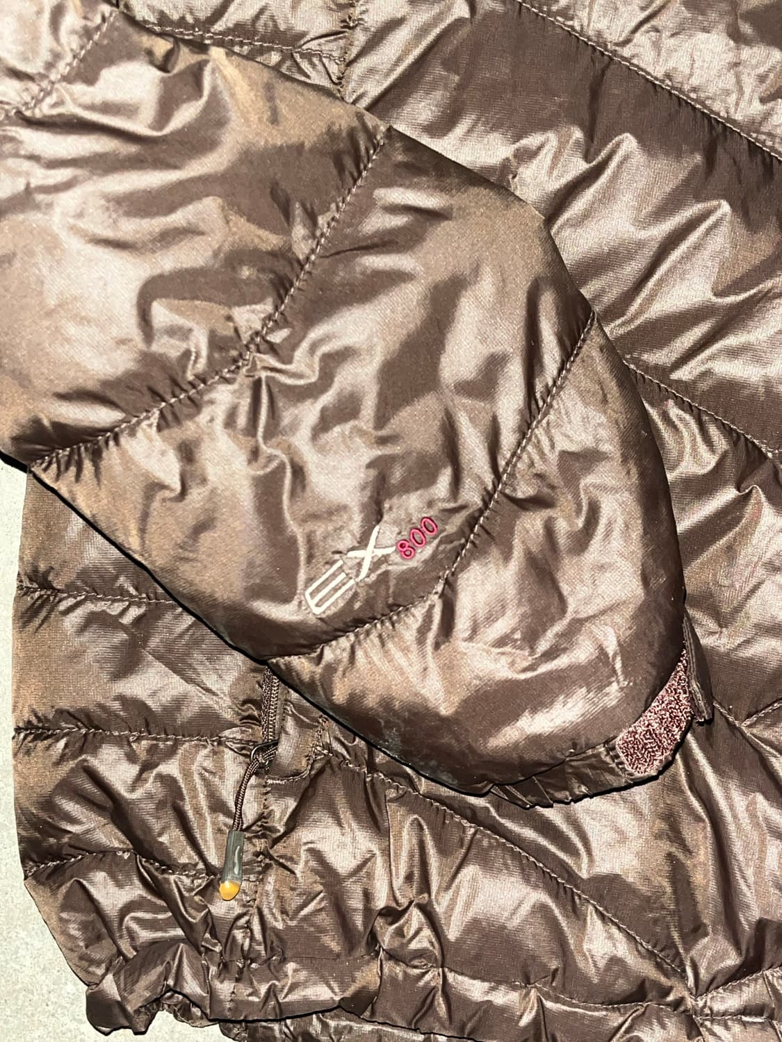 Mont-Bell Brown Light weight Down 상품이미지5