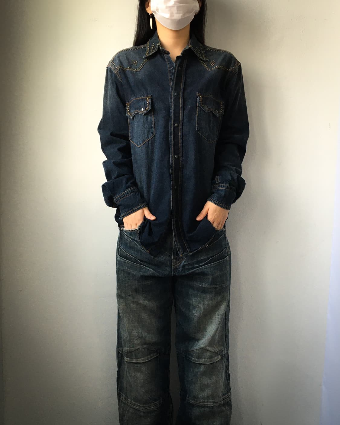 Stud point denim shirt 상품이미지1