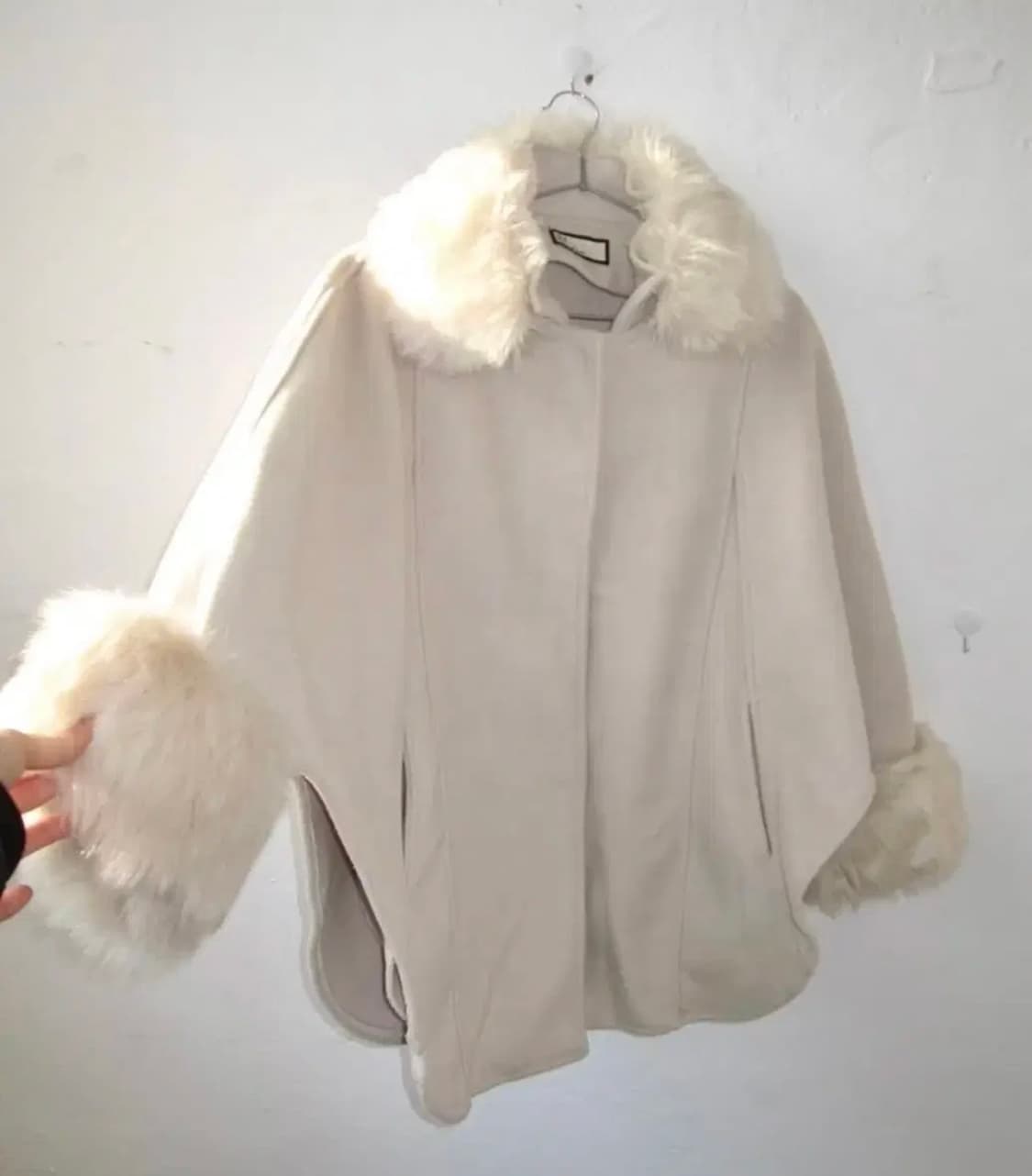 빈티지 베이지 퍼 케이프 코트 망토 판초 상품이미지1