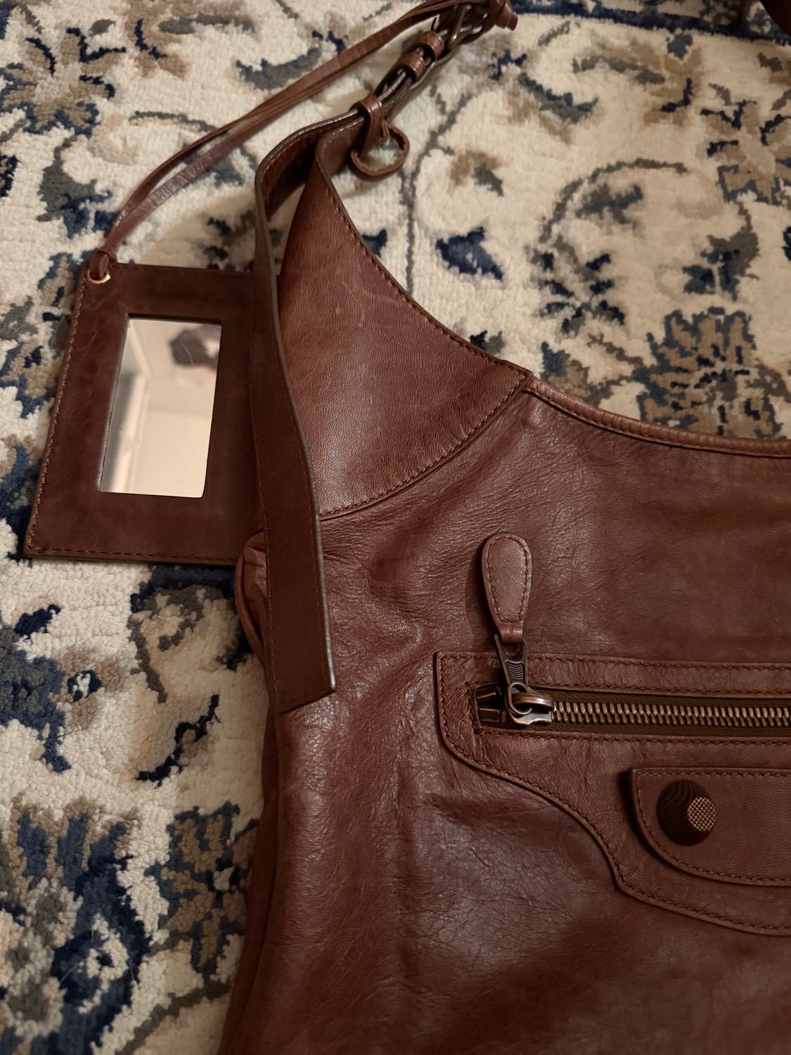 발렌시아가 모터백 크로스 상품이미지2