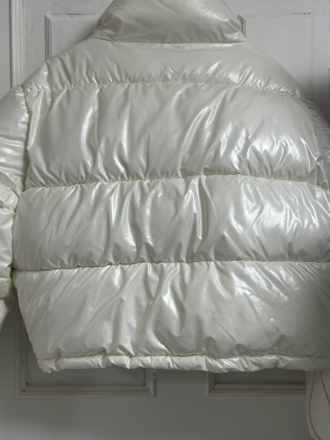 제너럴아이디어 글로시 숏 푸퍼 화이트 S 상품이미지9