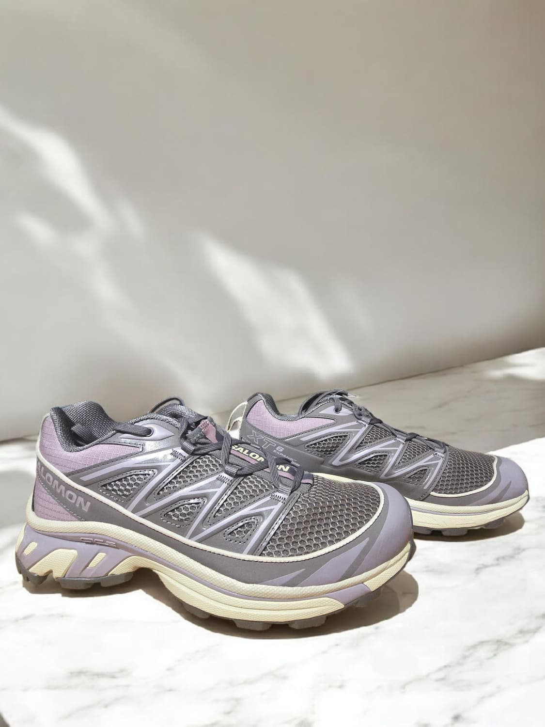 살로몬 XT-6 익스펜스 플럼 키튼270,275사이즈  판매합니다 상품이미지1