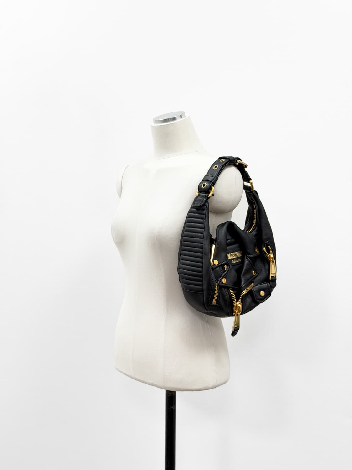 모스키노 바이커 레더 호보백 상품이미지6