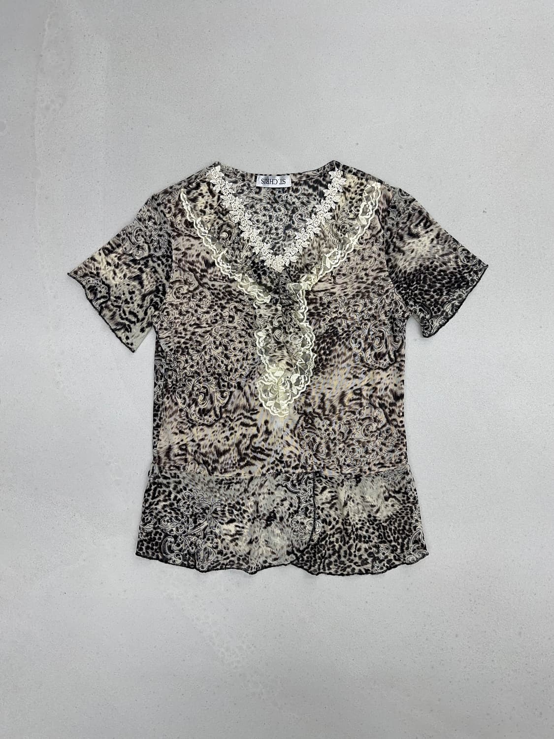 패턴 반팔 블라우스 상품이미지1