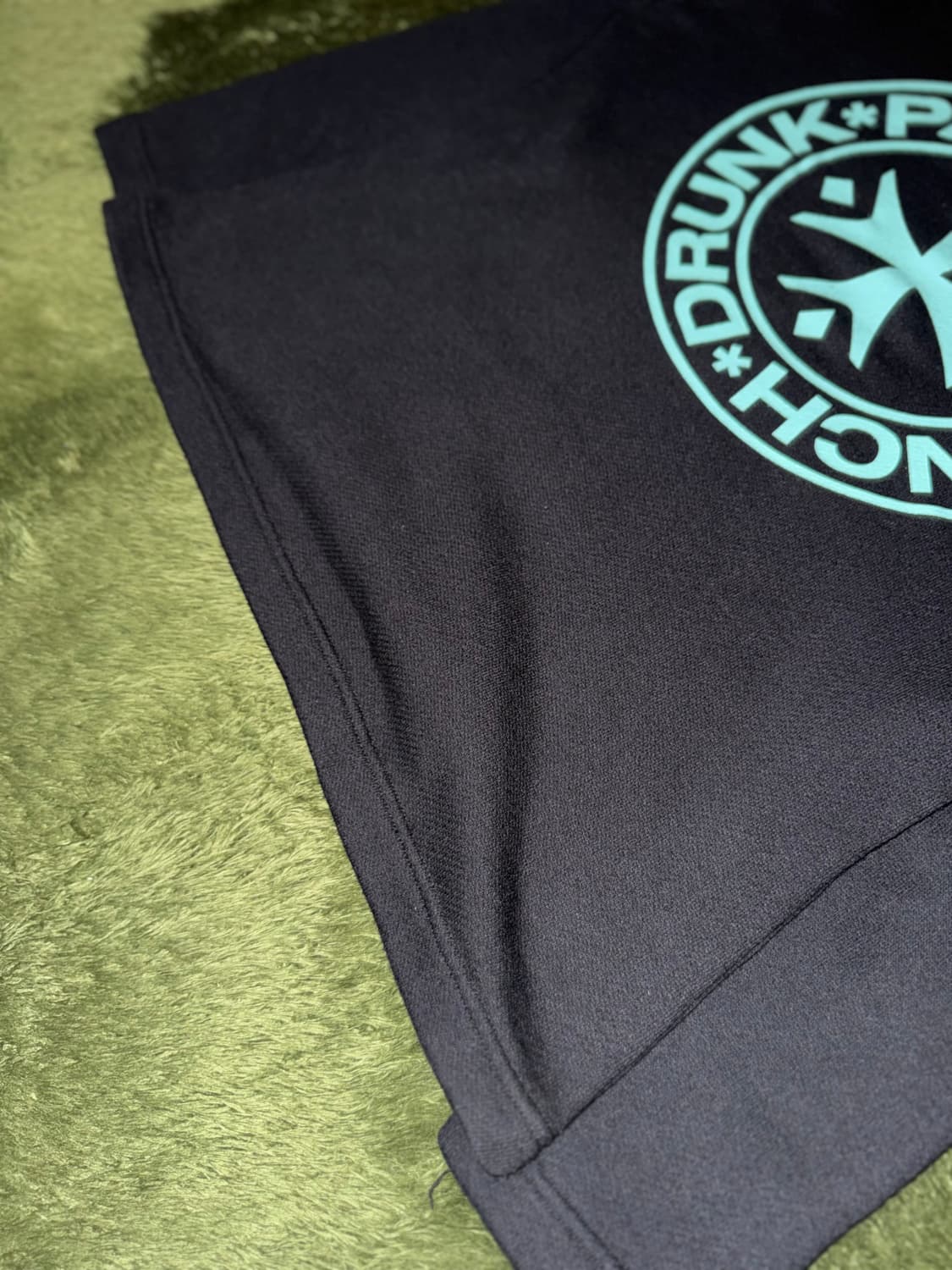 [1] 펀치드렁크파티즈 로고 프린트 테리 롱슬리브 블랙 상품이미지9