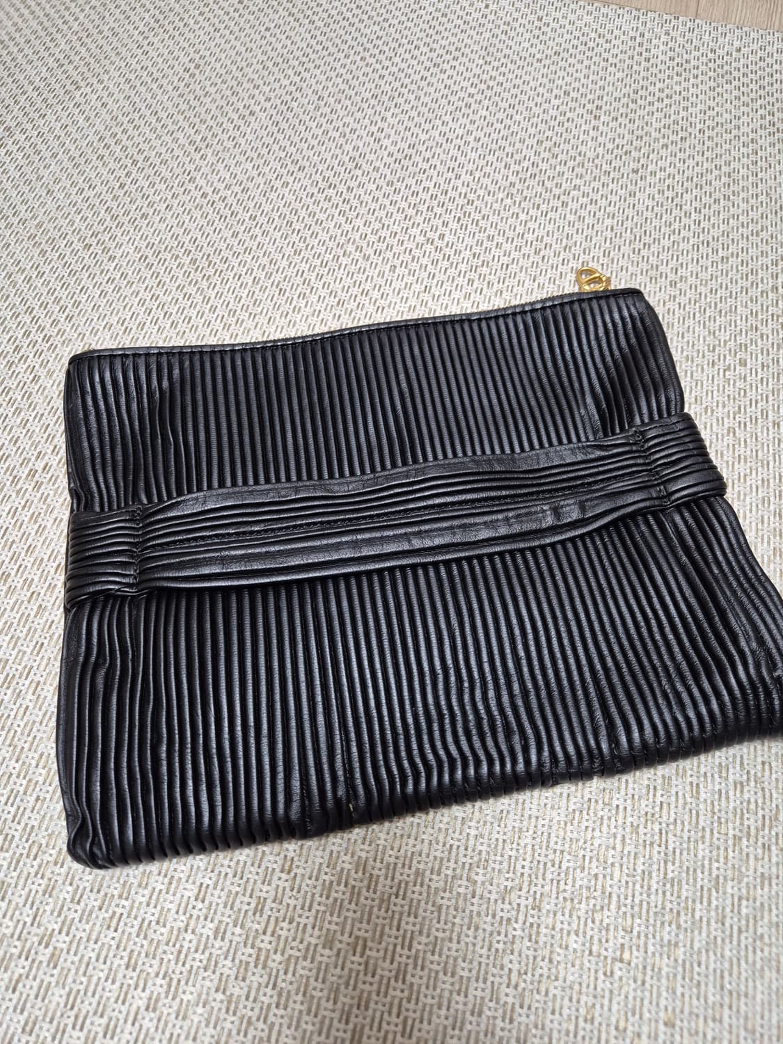 아떼 바네사브루노 클러치백 양가죽 리얼클러치 상품이미지3