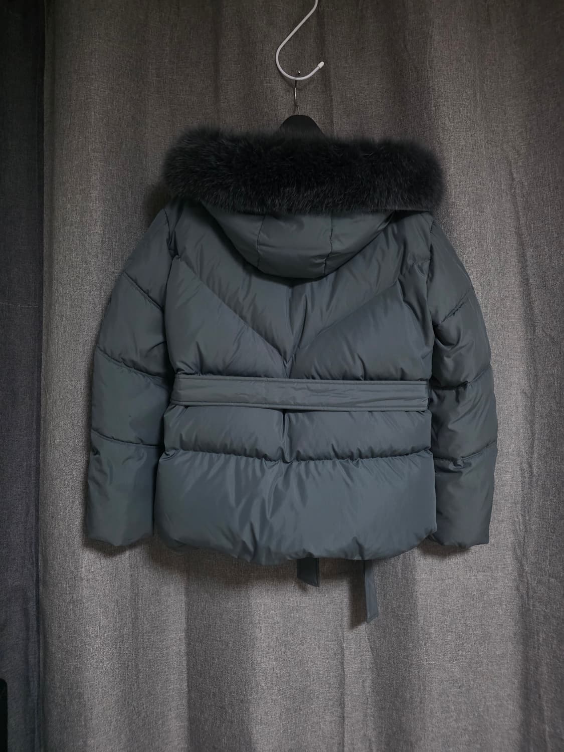 더아이잗 폭스퍼 구스다운 점퍼 상품이미지5