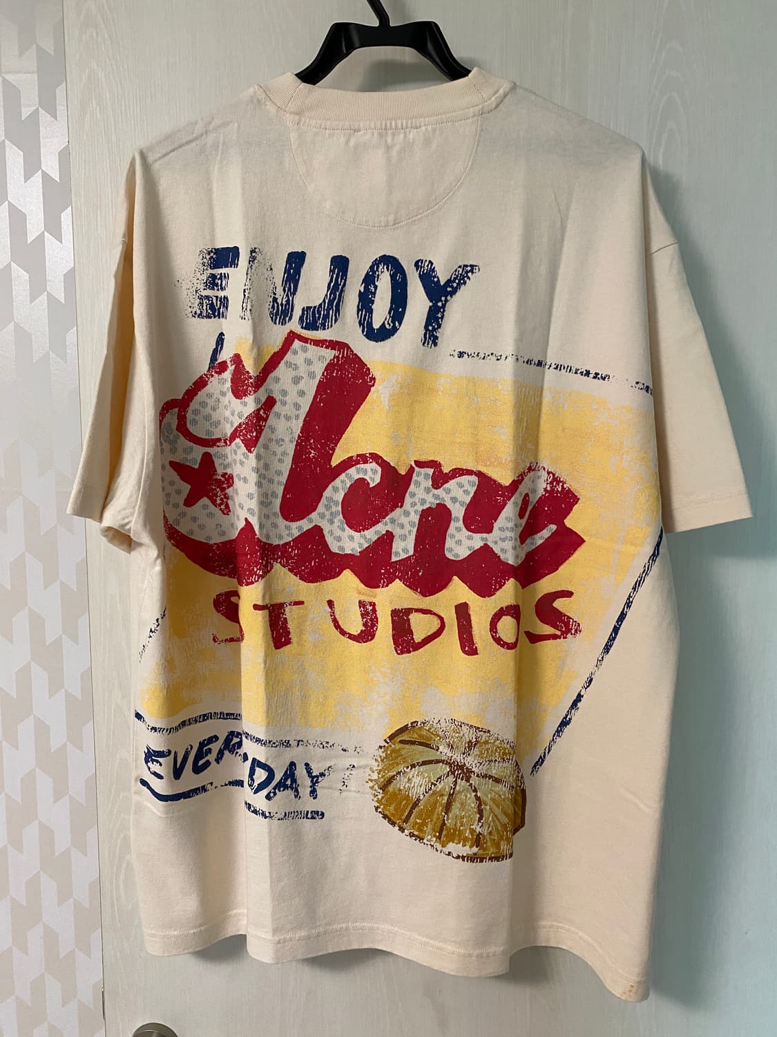 아크네 스튜디오 백프린트 티셔츠 (남여공용) 상품이미지2