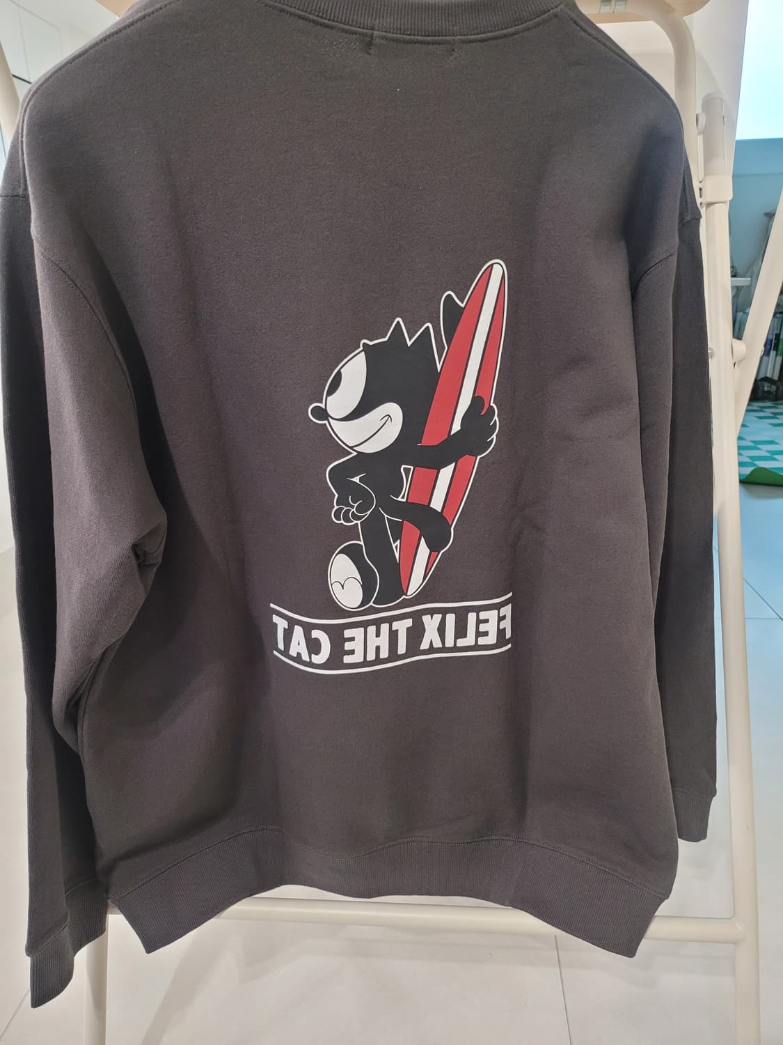 새상품/XL] 🇯🇵 일본 한정판 ANTIBAL x 펠릭스 서핑 맨투맨 상품이미지2